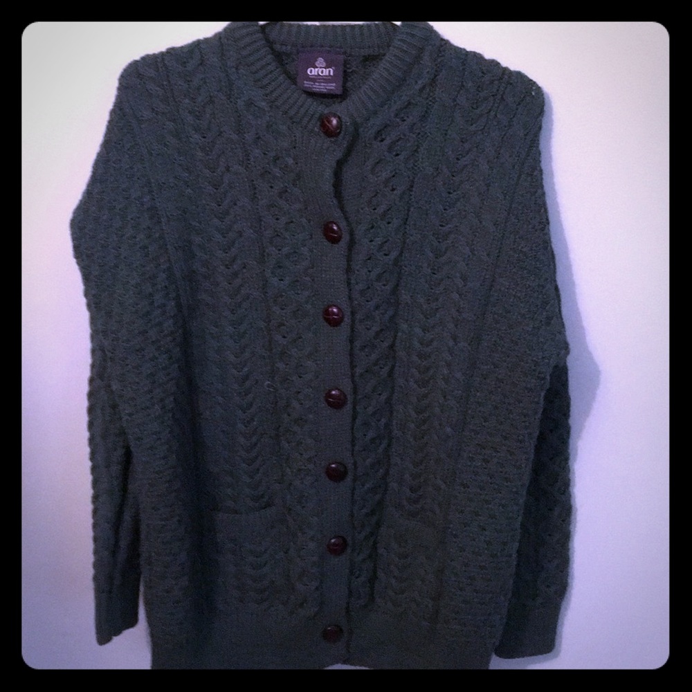 Authentic Aran Woolen Mills Sweater☘️☘️☘️